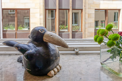 Raven sculpture in Hotel Drei Raben, Nuremberg