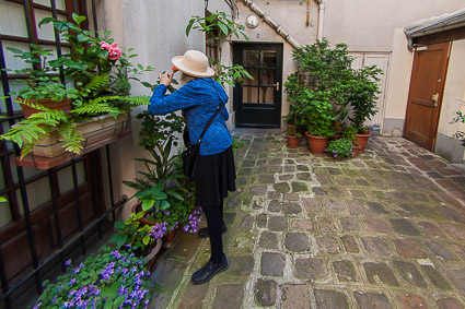 Paris Airbnb apartment courtyard