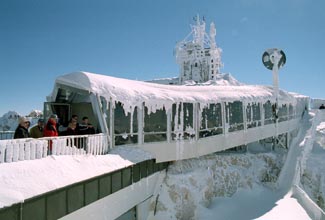 Zugspitze border bridge photo