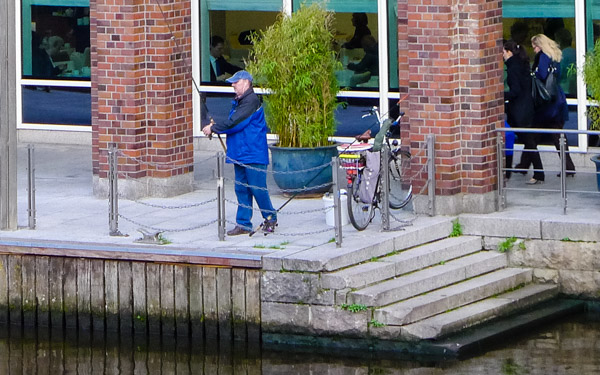 Angler in Hamburg, Germany.