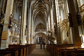 Main aisle of Dom St Marien