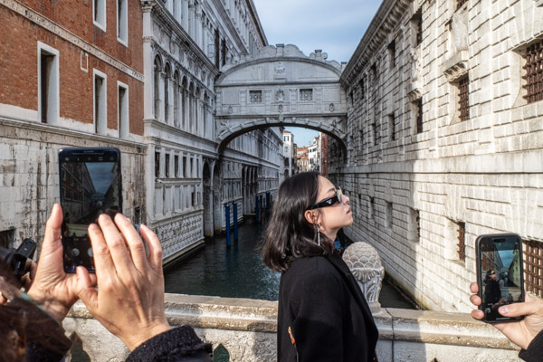 Smartphone and Bridge of Sighs, Venice.